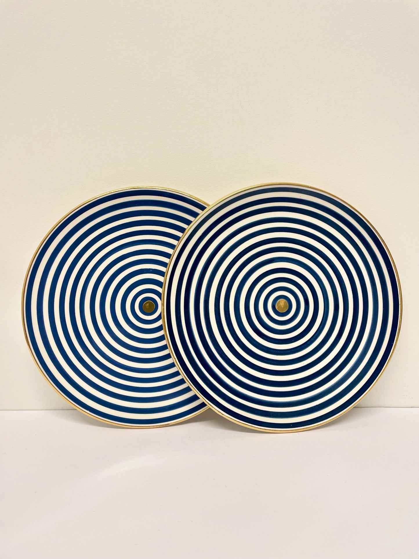 Set of 2 Stripe Plates with Gold Detail, Blue